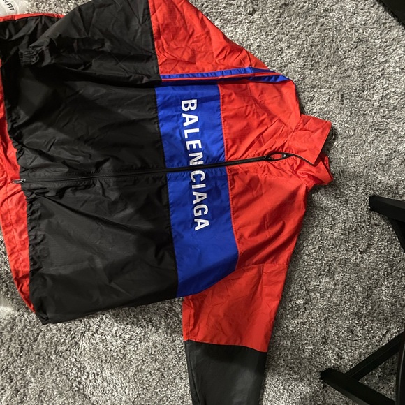 Never before worn balenciaga rain jacket - Picture 3 of 3
